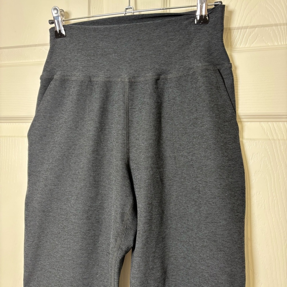 Beyond Yoga Joggers Pants Womens Small Black Commuter Pockets High Rise Gym NWT - Picture 4 of 10